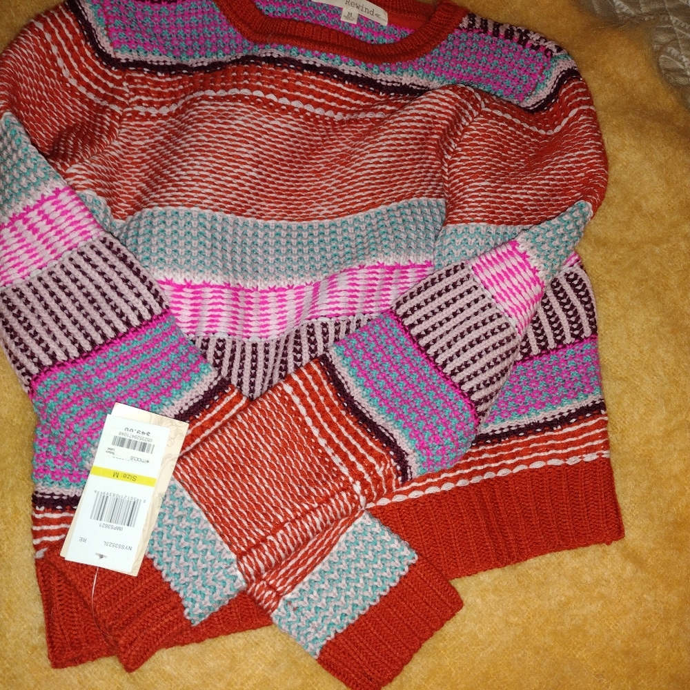 Sweater - Picture 2 of 6